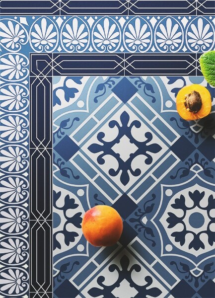 Módní vinylový koberec Navy talavera