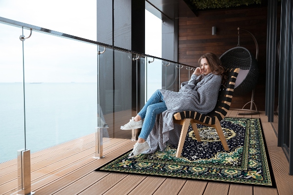 Moderní koberec na balkon Gold mandala