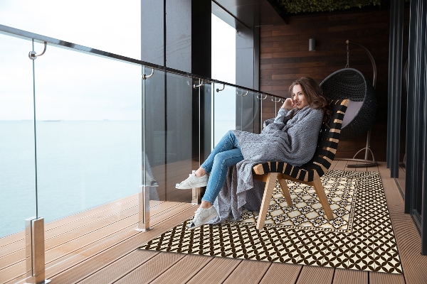 Moderní koberec na balkon Jemný vzor