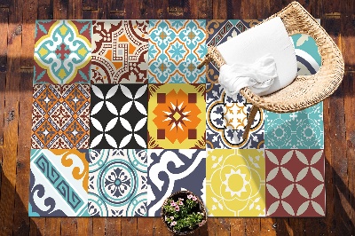 Moderní koberec na terasu Mix barevné vzory