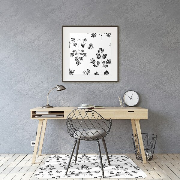Podložka pod kancelářskou židli Black and white pattern