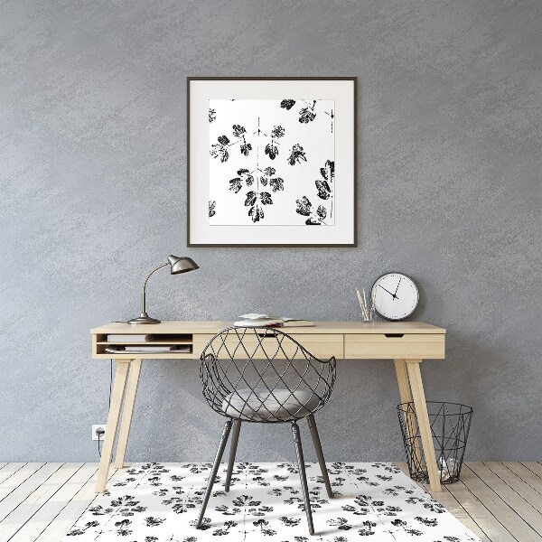 Podložka pod kancelářskou židli Black and white pattern